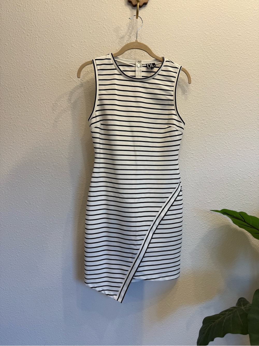 Daily Look B&W Sleeveless Dress